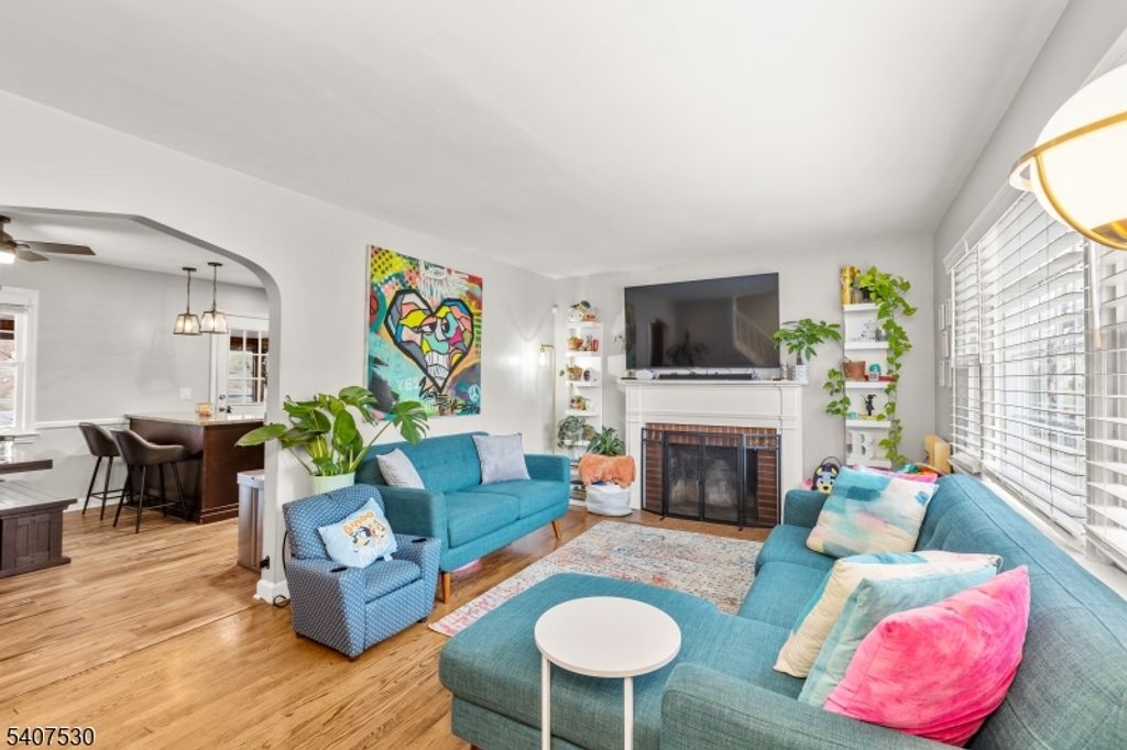 128 E Roselle Avenue, Roselle Park Boro, NJ 07204