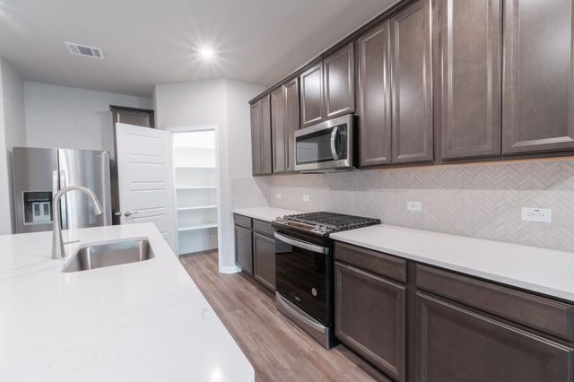 2838 Dell Hollow Dr DR, Round Rock, TX 78665