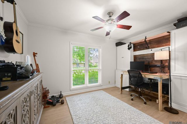 12352 Lake Labelle Cir, Baton Rouge, LA 70816