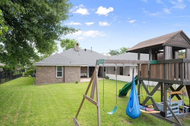 12352 Lake Labelle Cir, Baton Rouge, LA 70816