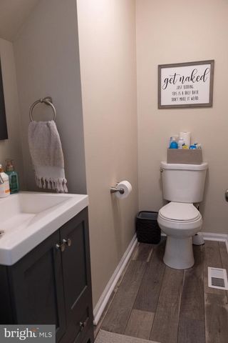 68 WOODHAVEN WAY, Sicklerville, NJ 08081