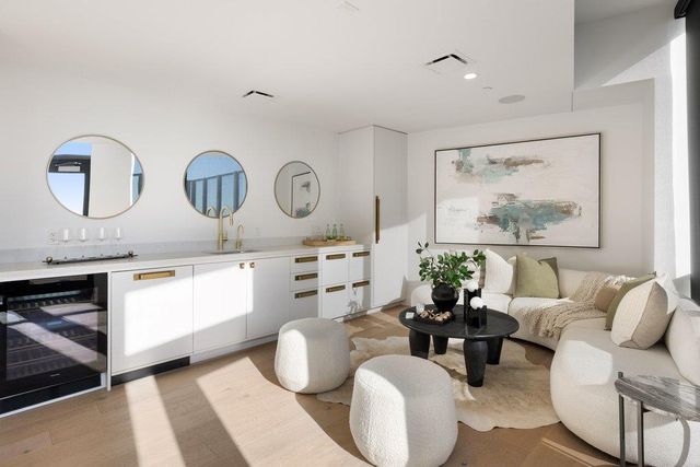 70 Rainey ST 3203, Austin, TX 78701