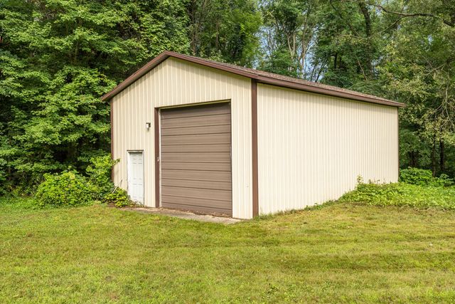 2751 N 6th Street, Oshtemo Twp, MI 49009