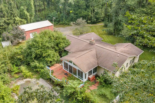 2751 N 6th Street, Oshtemo Twp, MI 49009