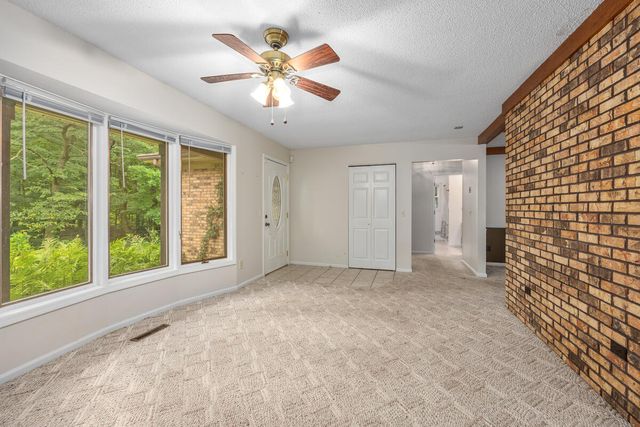 2751 N 6th Street, Oshtemo Twp, MI 49009