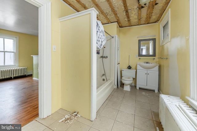 52 MARKET ST, Salem, NJ 08079