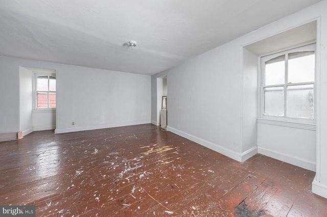 52 MARKET ST, Salem, NJ 08079