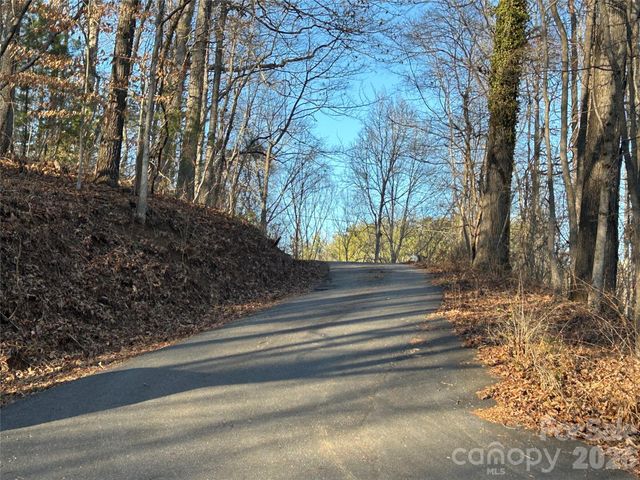 99999 Hickory Tree Road, Asheville, NC 28805