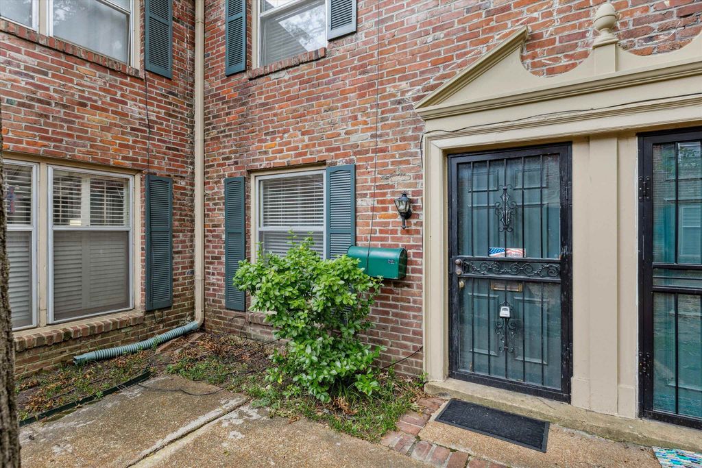 1204 Chamberlain Dr Apt 6, Memphis, TN 38119