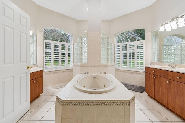 35841 MIDDEN PATH, Zephyrhills, FL 33541