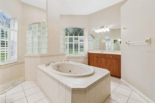35841 MIDDEN PATH, Zephyrhills, FL 33541