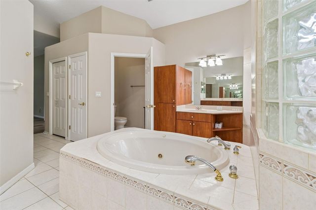 35841 MIDDEN PATH, Zephyrhills, FL 33541