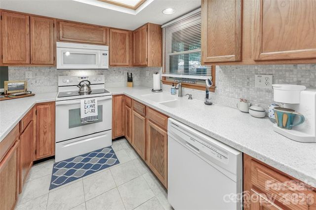 385 Whitney Boulevard 2, Lake Lure, NC 28746