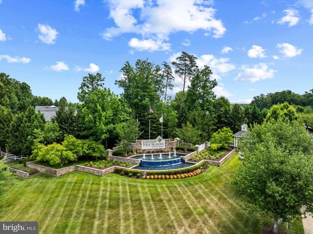 3805 BLOWING LEAF PL, Dumfries, VA 22025