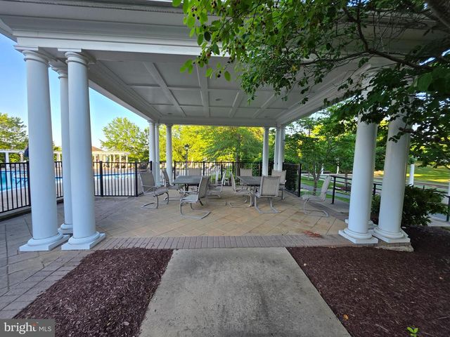 3805 BLOWING LEAF PL, Dumfries, VA 22025