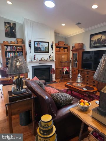3805 BLOWING LEAF PL, Dumfries, VA 22025