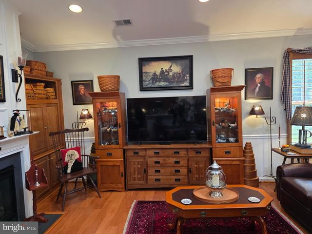3805 BLOWING LEAF PL, Dumfries, VA 22025