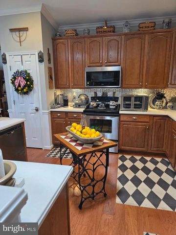 3805 BLOWING LEAF PL, Dumfries, VA 22025