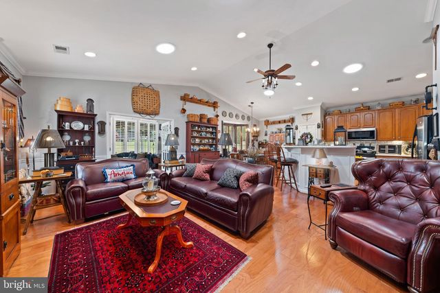 3805 BLOWING LEAF PL, Dumfries, VA 22025