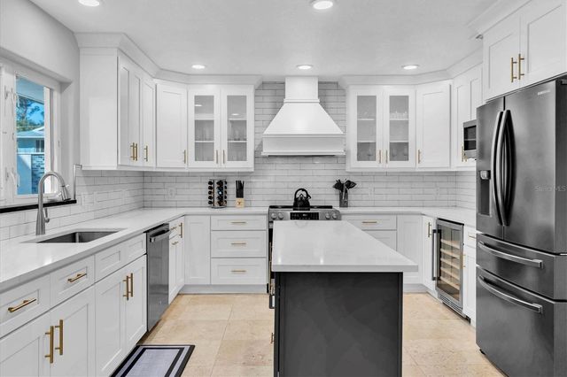 519 SOUTH DRIVE, Anna Maria, FL 34216