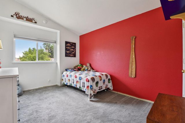 3606 Black Eagle Dr, Antelope, CA 95843