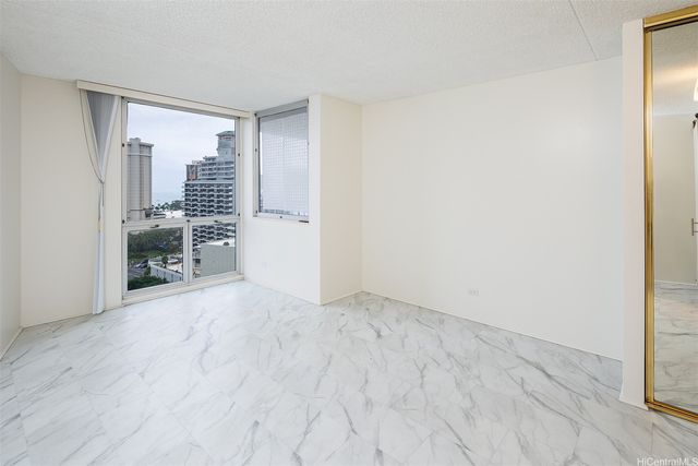 469 Ena Road 2009, Honolulu, HI 96815