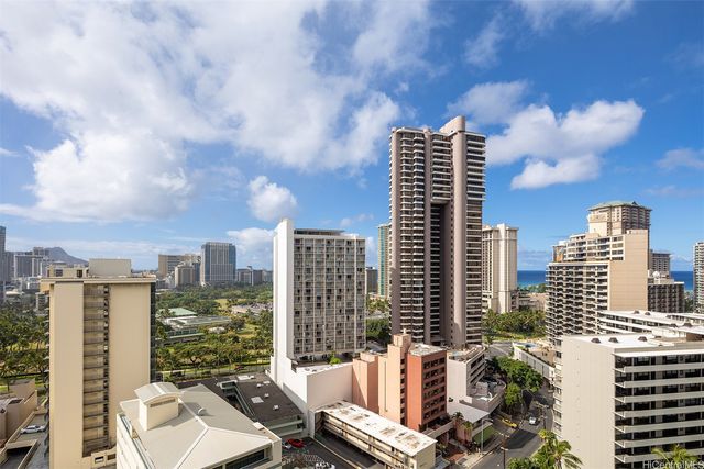 469 Ena Road 2009, Honolulu, HI 96815