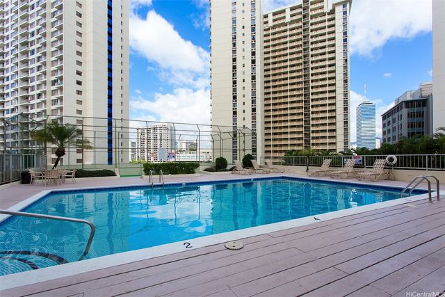 469 Ena Road 2009, Honolulu, HI 96815