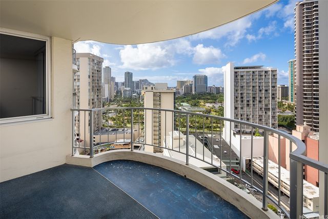 469 Ena Road 2009, Honolulu, HI 96815