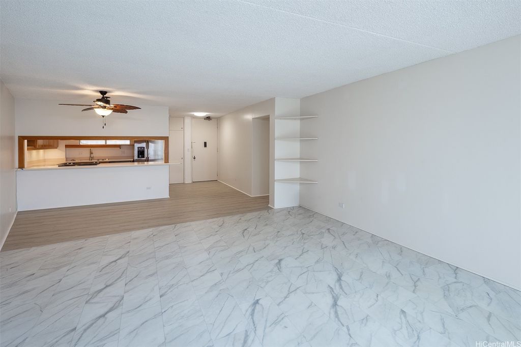 469 Ena Road 2009, Honolulu, HI 96815