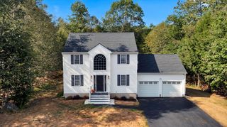 26 Myles Cir, Gardner, MA 01440