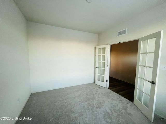 2848 Hamilton Springs Dr, Louisville, KY 40245