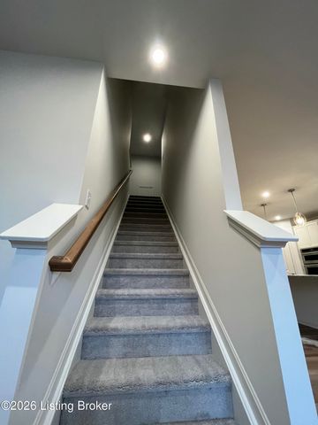 2848 Hamilton Springs Dr, Louisville, KY 40245