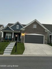2848 Hamilton Springs Dr, Louisville, KY 40245