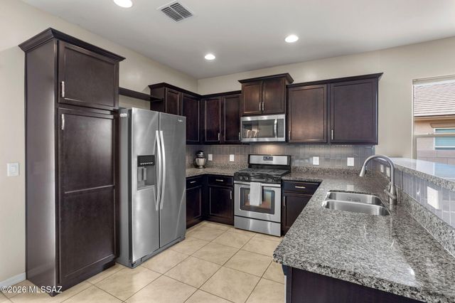 14174 N Compass Rose Way, Marana, AZ 85658