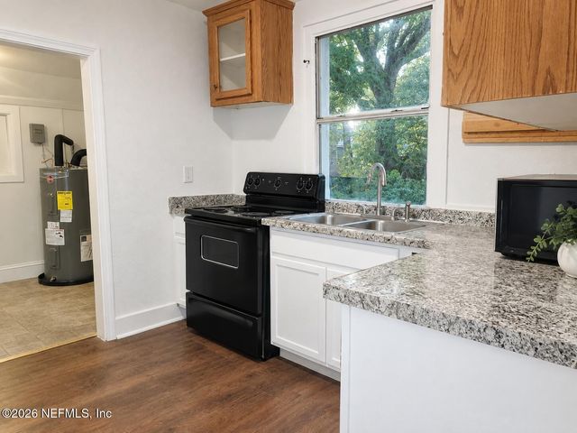 1040 E 14TH Street, Jacksonville, FL 32206