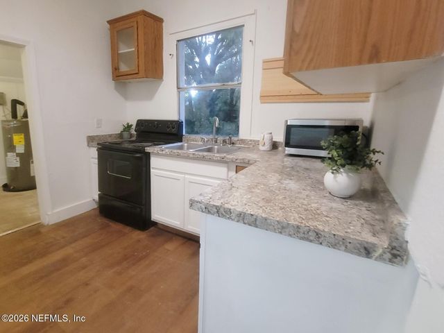 1040 E 14TH Street, Jacksonville, FL 32206