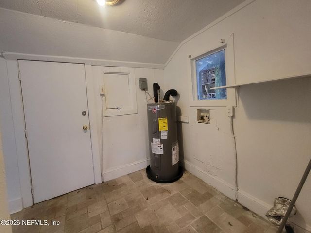 1040 E 14TH Street, Jacksonville, FL 32206