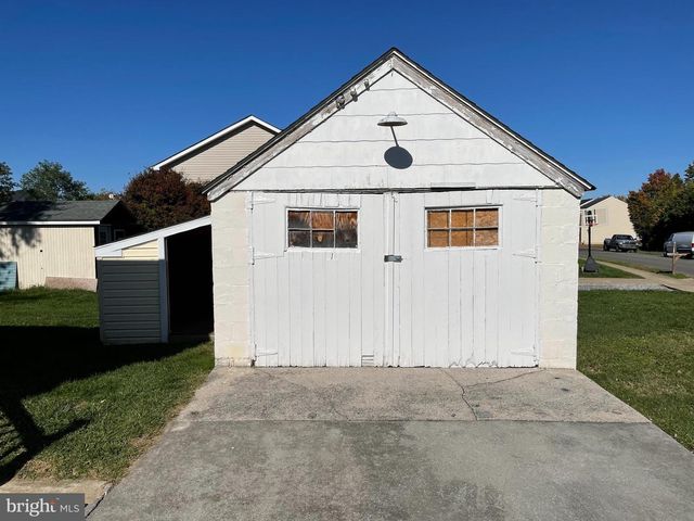 573 FAIRFAX PIKE, Stephens City, VA 22655