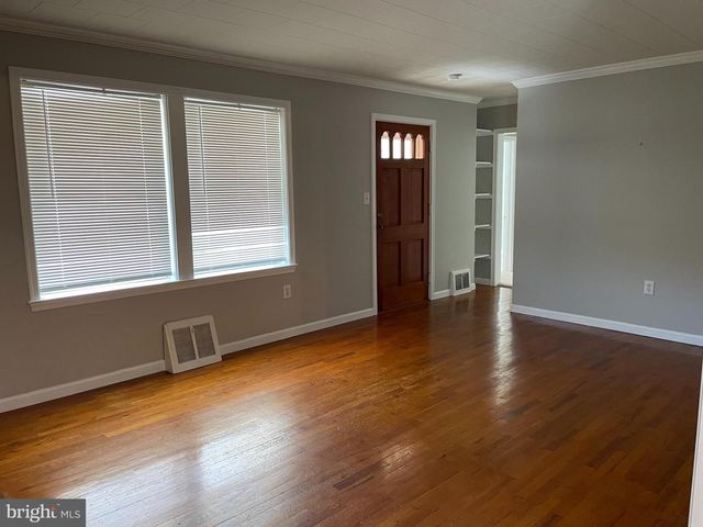 573 FAIRFAX PIKE, Stephens City, VA 22655