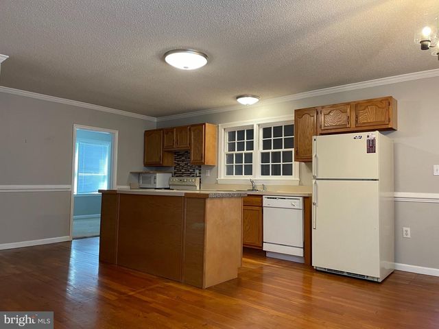 573 FAIRFAX PIKE, Stephens City, VA 22655