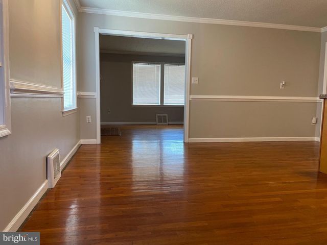 573 FAIRFAX PIKE, Stephens City, VA 22655