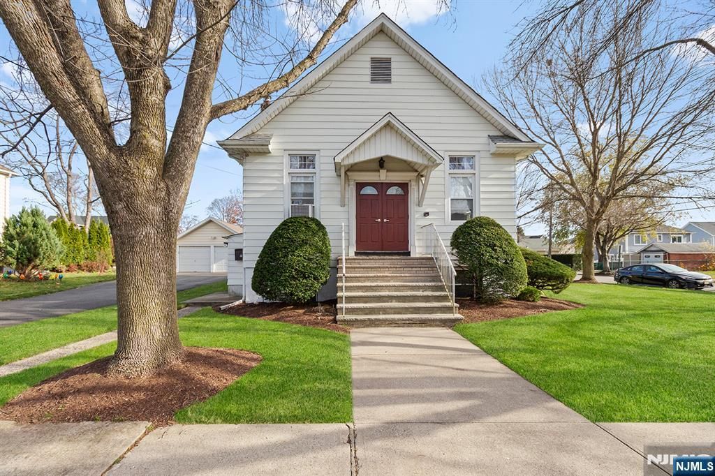 83 Heights Avenue, Fair Lawn, NJ 07410