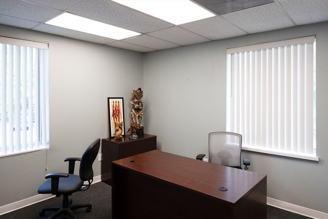 100 Weymouth St d, Rockland, MA 02370