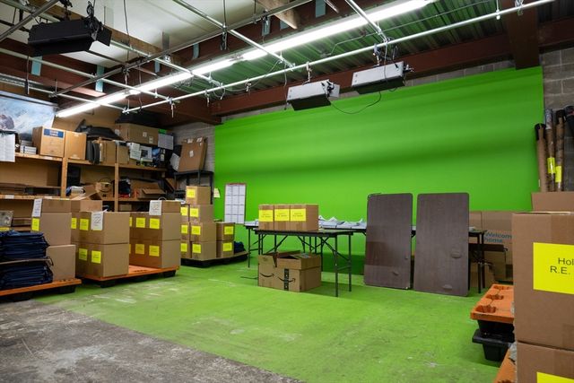 100 Weymouth St d, Rockland, MA 02370