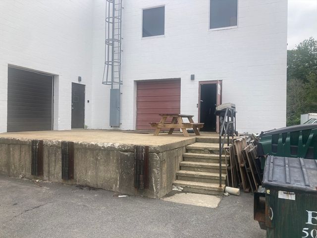 100 Weymouth St d, Rockland, MA 02370