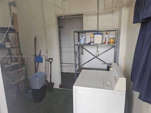 1846 Wiley St, Hollywood, FL 33020