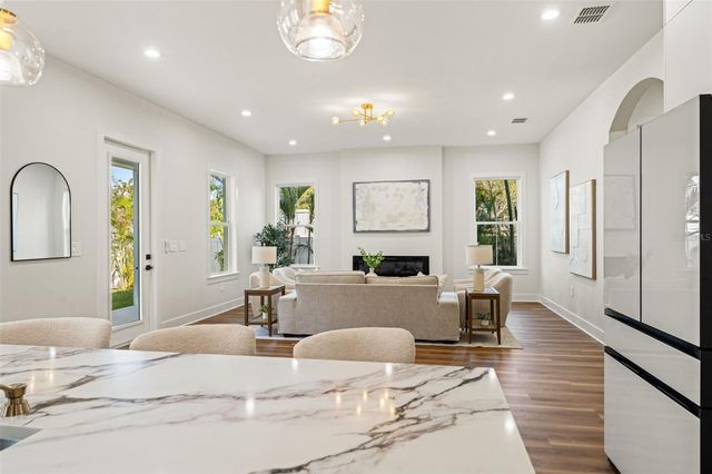 10194 HODSON PLACE, Seminole, FL 33776