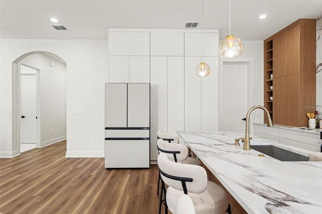 10194 HODSON PLACE, Seminole, FL 33776