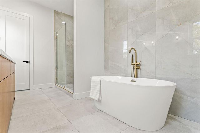 10194 HODSON PLACE, Seminole, FL 33776